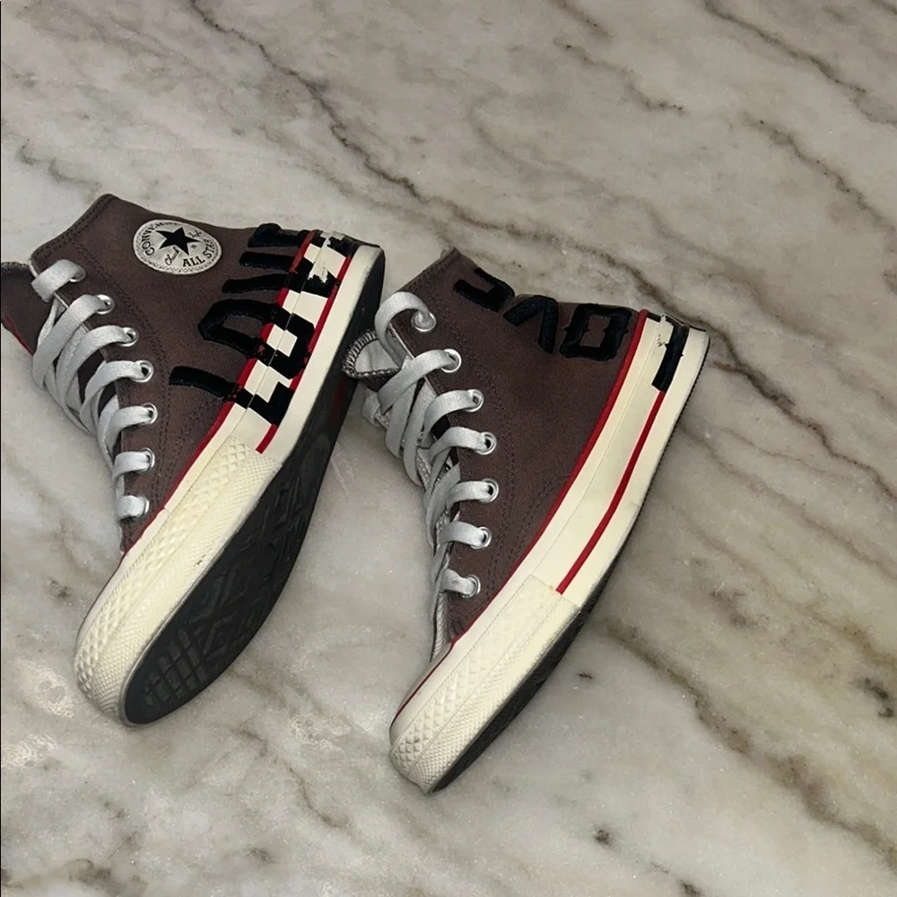 Converse Red and Brown High-Top Sneakers with Iconic Style - Picture 3 of 10